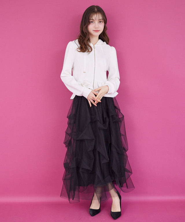 日常をドラマティックに変える♪ハートチャームファスナー裾フリルパーカー