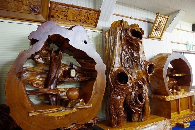 屋久杉工芸品を製造直売！【竹之内工芸】