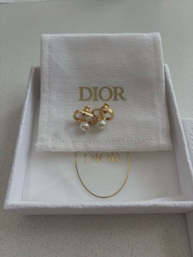 Dior ゴールド パール フープピアス 楽天市場】美品 ディオール Dior パール フープピアス ゴールド